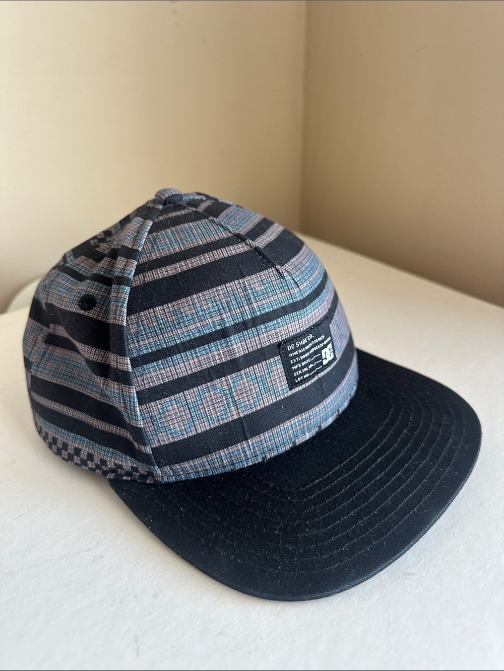 DC Shoe Co. Striped Snapback Hat in Black Teal Skateboarding Skater Baseball Cap